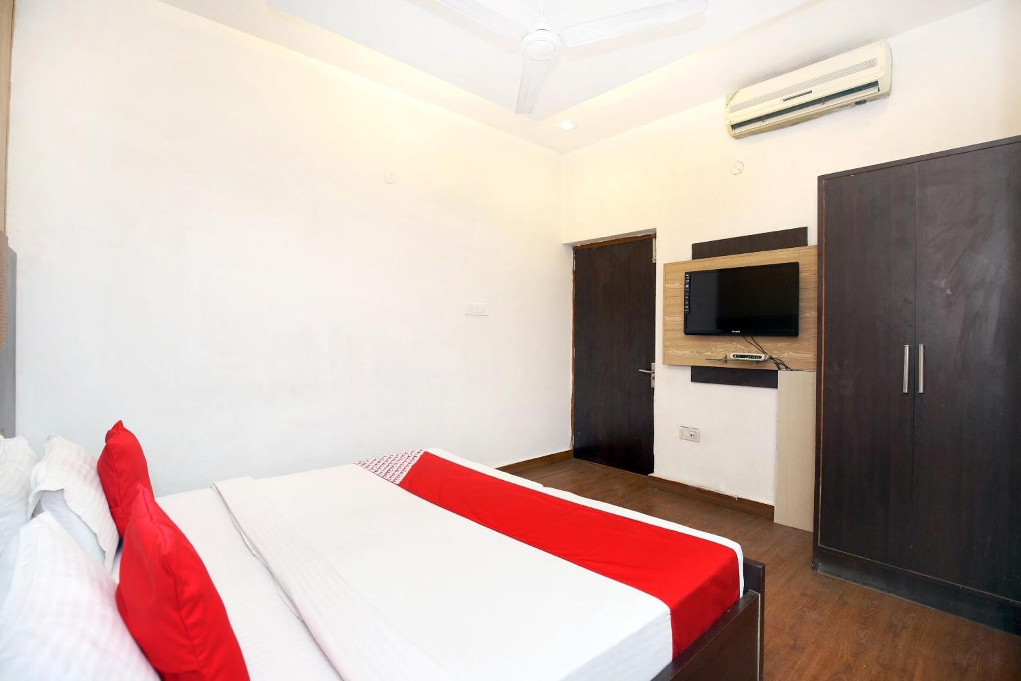Hotel O Queensland Amritsar Exterior photo