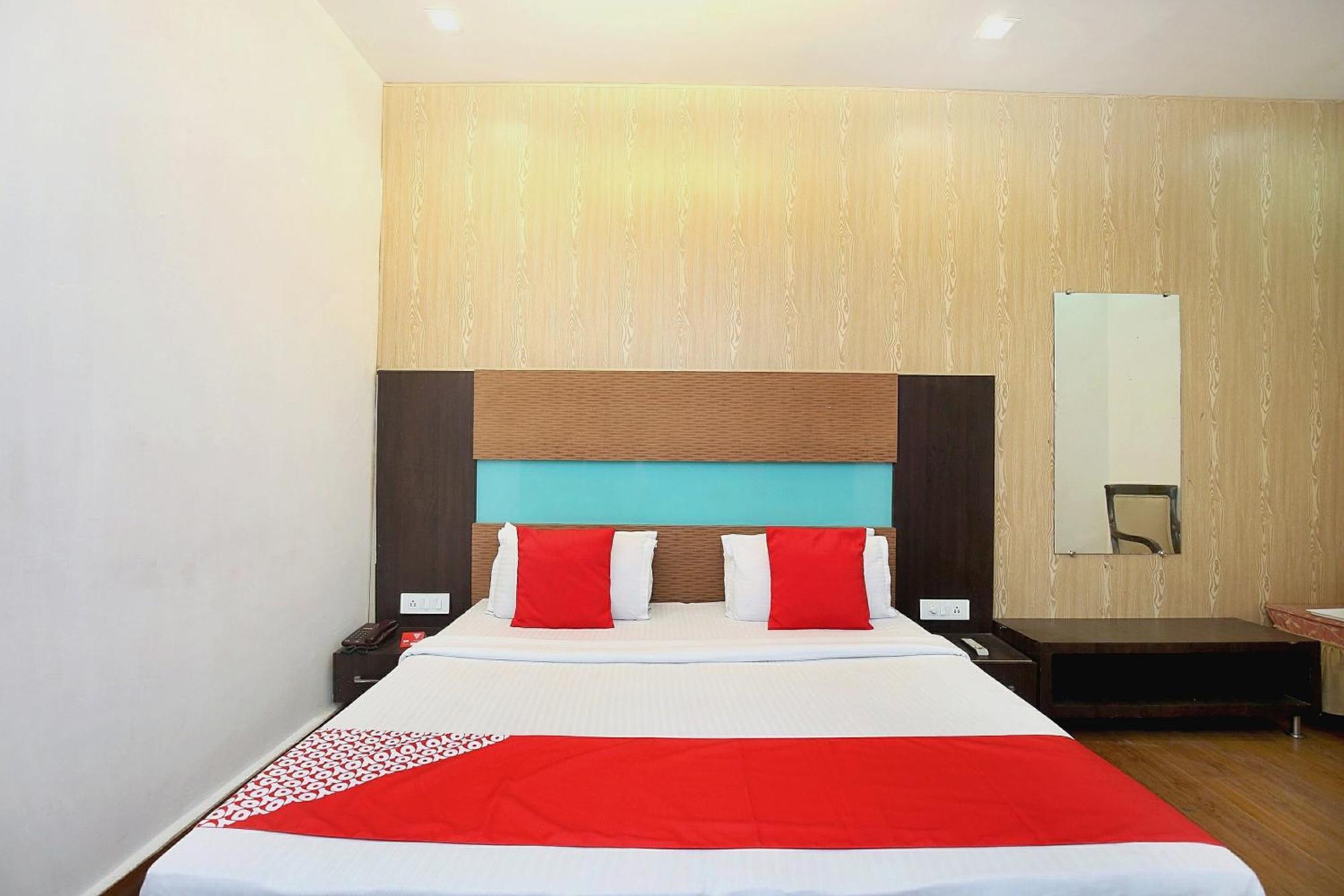 Hotel O Queensland Amritsar Exterior photo