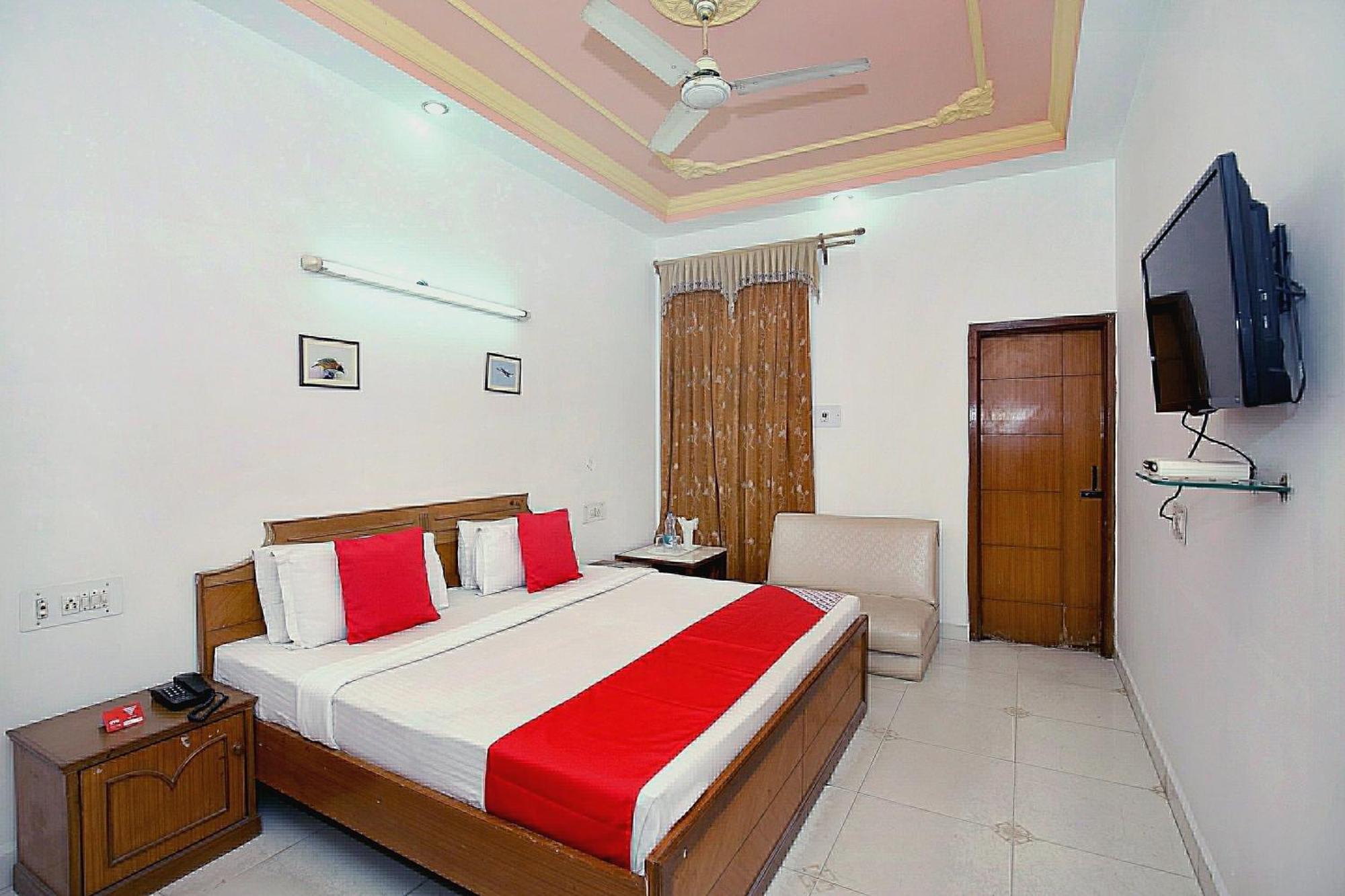 Hotel O Queensland Amritsar Exterior photo