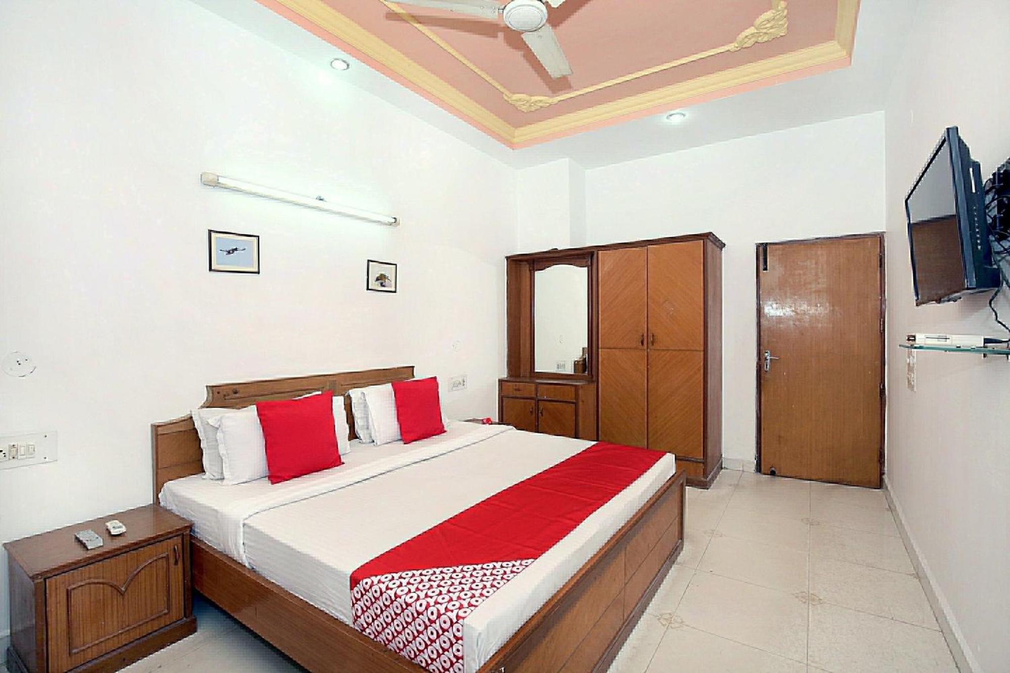 Hotel O Queensland Amritsar Exterior photo