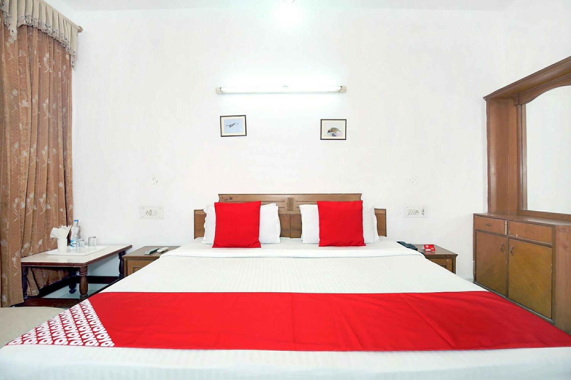 Hotel O Queensland Amritsar Exterior photo